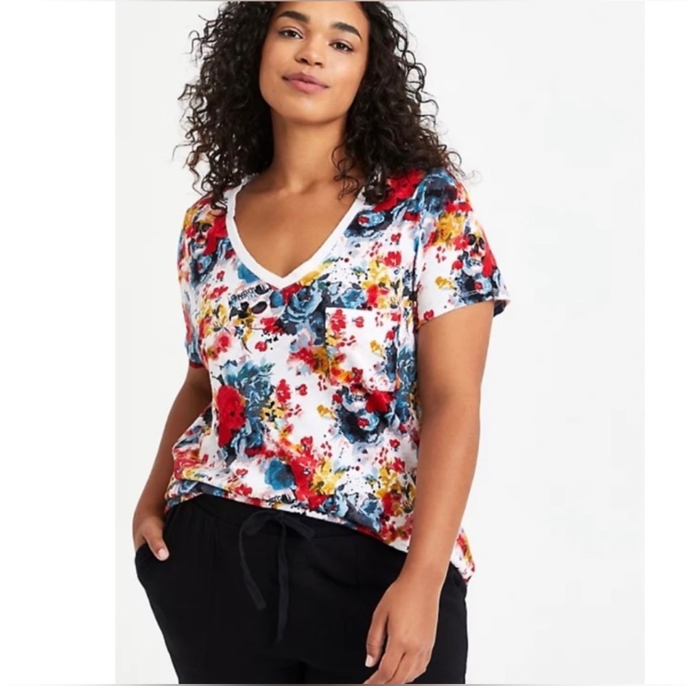 Torrid Watercolor Floral Skull Classic Fir Heritage Tee, size 0